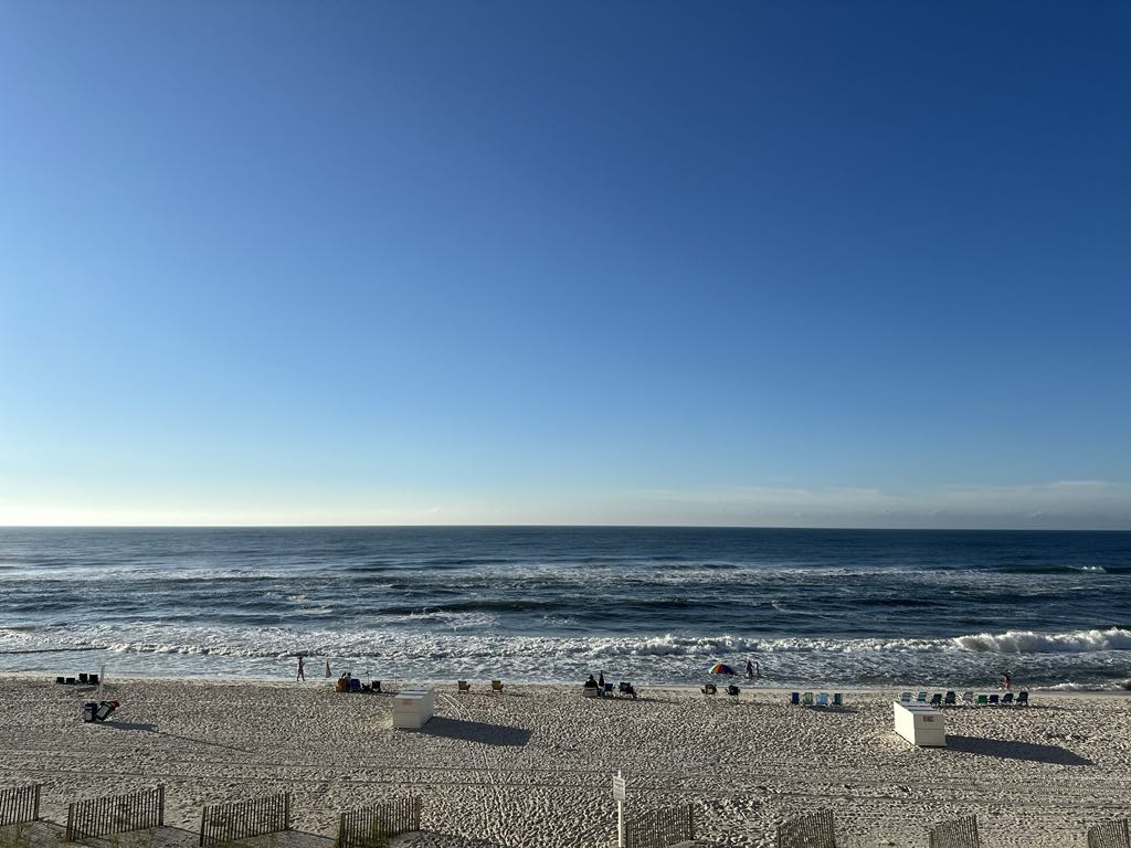 Clear blue skies over Gulf Shores beach